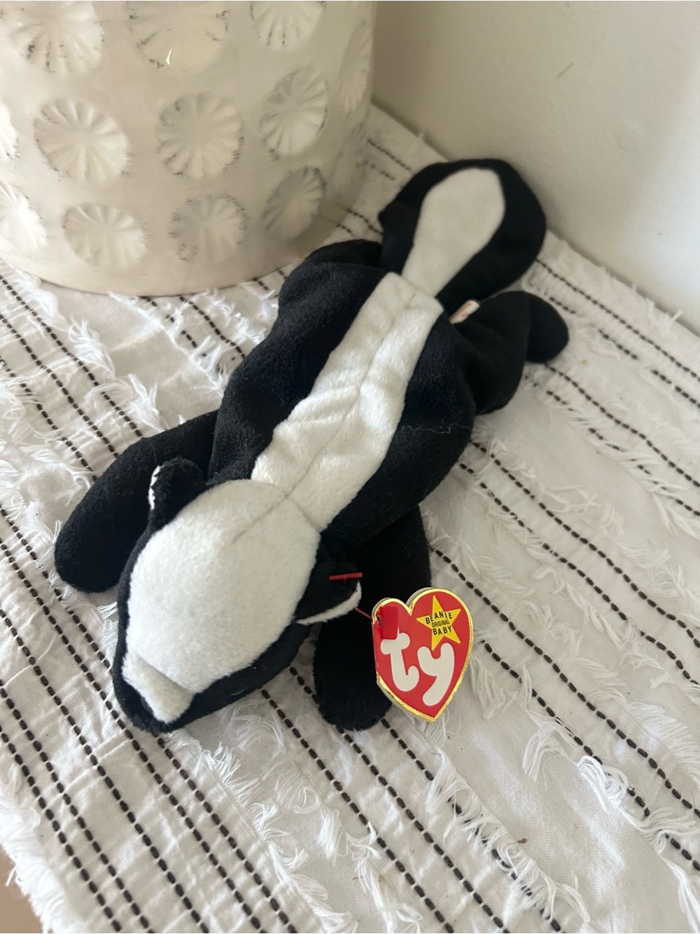 Ty 1995 Stinky Skunk Beanie Baby Vintage Plush Collectible